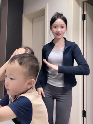 孩纸们洗漱一点不用妈妈帮忙.就是洗不干净.洗了跟没洗一样#亲子日常
