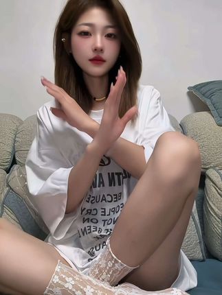 我绝不接受与我不匹配的人生 #孤身摇挑战 #孤身摇手势舞 #孤身dj摇 #无不良和低俗暗示正常穿搭 #抖音小助手dou上热门🔥