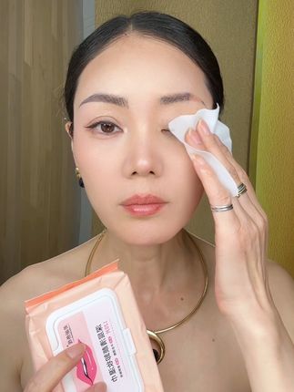 温和卸妆湿巾,适合任何肌肤,一张卸全脸#缷妆湿巾#缷妆#护肤
