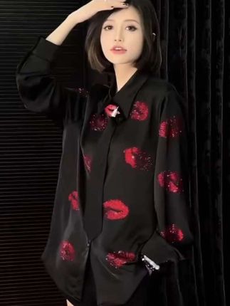 多珍惜都会走,无奈人善变 多舍不得放手 也只有接受,自尊心伤过太多次 眼泪流下了 何必勉强自己#女装新品日 #女装 #米欧严选 #秋冬新款 #秋季