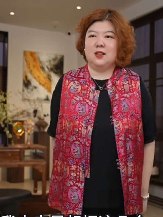 福星高照织金送锦马甲,春夏秋可穿,699元太划算了!#金雀绫 #大码女装 #马甲