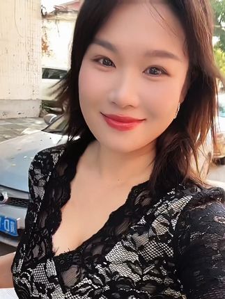 爱不廉价只是你不想付出代价,改变自己从自信开始,自卑就是无底洞,自信才是通天梯#女人味 #日常分享 #街拍 #橱窗同款推荐