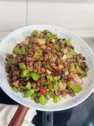 就这豆鼓拌饭,能轻松干掉几碗米饭!太好吃了!#杨派豆鼓湖北荆州特产 #舌尖上的味道 #下饭菜 #杨派豆鼓 #舌尖上的味道