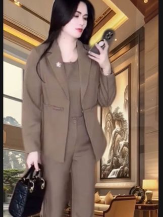 #时尚气质西装服套装#高级感穿搭 #春秋穿搭 #减龄气质 #谁穿谁好看