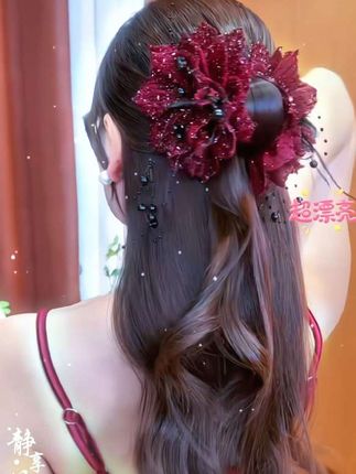 #爱了爱了 #头饰发饰 #美出高级感 #精致女人必备 #发饰头饰真的很加分