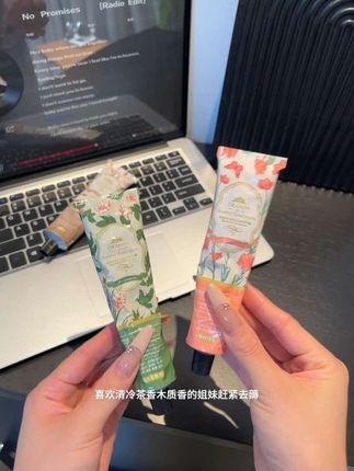 秋天到了,又到了开始用护手霜的季节了,还没选好护手霜的姐妹看过来啦~#护手霜#护手霜都香出法国了