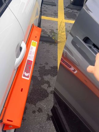 #汽车防撞条 #汽车好物 #汽车防磕碰 #车门防刮防蹭贴 #万万没想到 经历了一次开门杀惨痛教训,害人之心不可有,防人之心不可无呀