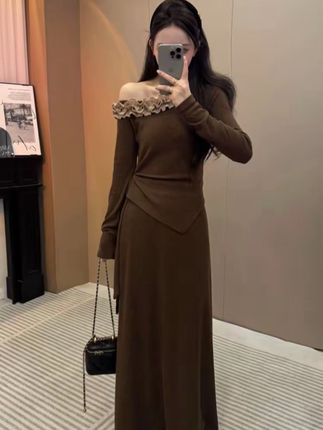 气质韩系时尚套装女秋季新款木耳花边拼接斜肩上衣+高腰半身裙潮#新款上新 #面料柔软 #遮肉显瘦 #氛围感拉满 #淑女范