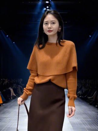 #女性穿搭 #街拍小姐姐穿搭秀 #每日分享 #日常搭配穿搭 #秋冬都市硬核穿搭