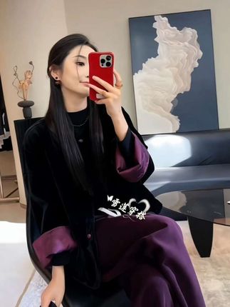 时尚复古套装,2025秋冬新款新中式国风长袖外套裤子两件套#早秋穿搭三分钟出门不是梦#森系少女感穿搭#早秋贵气感穿搭#被秋日氛围感穿搭拿捏了