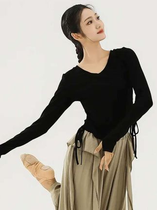 【上衣】新款现代舞练功服演出服上衣女形体针织古典舞套装春夏套指修身显瘦女#舞蹈服 #舞蹈练功服上衣 #舞蹈长袖 #舞蹈演出服 #秋冬舞蹈服