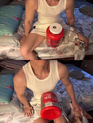 今天聊聊蛋白粉 这款BD蛋白粉大桶的价格是很多品牌的一半左右,性价比还是很不错的,蛋白粉对训练撸铁的人很重要,每个价位都存在他合理的价值,钱多就追求口感味道适口性情绪价值,钱少点选这款,蛋白粉吃下去都为辅助,最重要看训练和休息等综合因素。#兵哥哥 #健身教练 #日常分享 #健身补剂 #居家锻练
