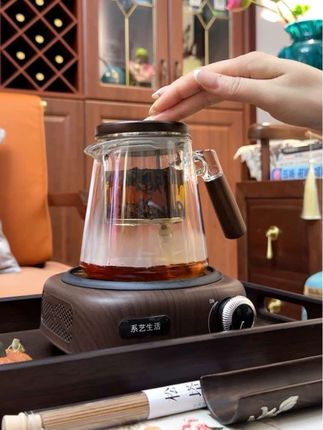 茶水分离杯泡茶壶 自带独 立茶仓,茶水分离让泡茶变得更省心,一键操作轻松搞定,简约风的造型,搭配同系列的电陶炉,颜值在线…#茶水分离杯 #泡茶壶 #电陶炉煮茶 #茶生活 #器物之美