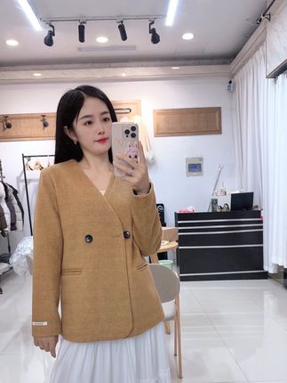 #温柔风穿搭 #每日分享 #精致穿搭 @抖音小助手