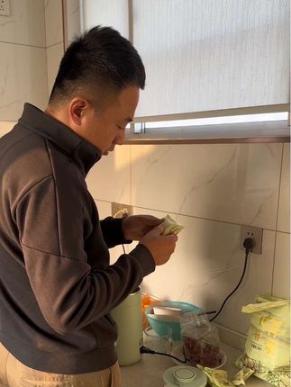 #家庭日常,早晨一杯浓浓的豆浆,营养健康美味,拉开一家三口元气满满的一天,爱喝豆浆的朋友点开下方链接直接购买#日常生活 #内容太过真实 #记录生活 #上热门