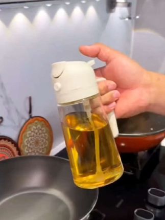 这款二合一喷到一体的油壶,一秒雾化精准控油#喷油壶 #厨房好物 #二合一油壶#超便宜超划算 #居家好物 @巨量千川 @DOU+小助手