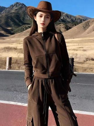 美式复古运动服套装女秋季宽松显瘦时尚炸街卫衣阔腿裤休闲两件套 #秋季新款套装#美式复古穿搭 #时尚女装