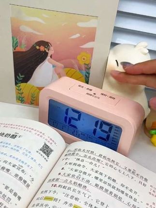学生必备!2025新款电子时钟,智能功能,可爱风格,轻松叫孩子起床。