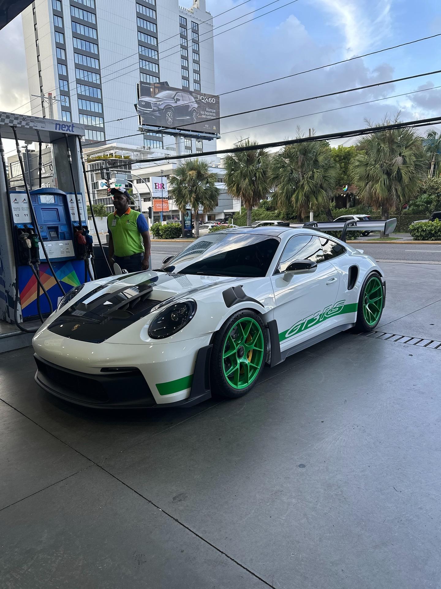 “被艾特的人一定会给你买𝐩𝐨𝐫𝐬𝐜𝐡𝐞 𝐆𝐓𝟑𝐑𝐒 ” #保时捷911#porsche#992gt3rs