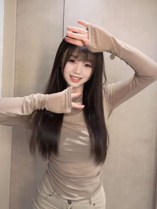 我猜这个时候你该想我了~#琥珀流光 #秋天一起跳琥珀流光摇