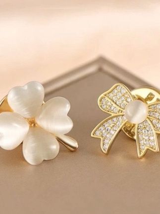 合金胸针 防走光神器四叶草胸花ins免缝胸针配饰别针隐形固定衣#胸针 #时尚饰品 #胸针饰品 #别针 #首饰分享