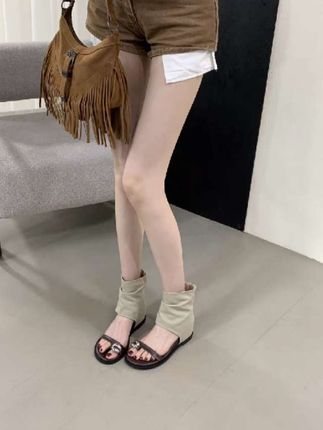 #凉靴推荐 #夹趾凉鞋女 #美拉德凉鞋 #套趾凉鞋 #好穿不累脚