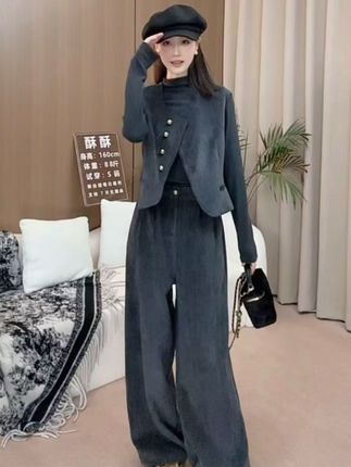 灰色法式时尚马甲女2025秋冬新款设计感宽松3150休闲直筒裤三件套#直筒裤 #宽松版型 #时尚妈妈装