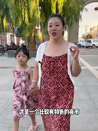 民勤蜜瓜脆甜多汁,还没有吃过的朋友们可以尝尝,打开吃瓜心大门😃#原创视频 #日常生活
