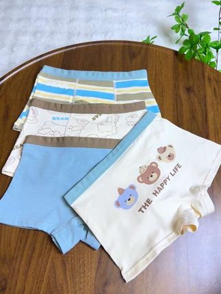 把云朵穿在小屁屁上#棉奇熊 的A类呼氧氧棉内裤,软呼呼糯叽叽,抗菌面料跑跳一整天都不闷汗,老母亲终于不用追着调整裤腰啦~#贴身衣物 #透气舒适 #宝妈推荐 #儿童短裤推荐