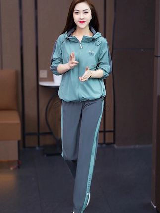 时尚印花跑步服气质减龄外套两件套 #运动套装#减龄外套两件套#跑步服#气质穿搭 #时尚