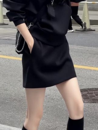 黑色西装短裙女早秋2025新款高腰显瘦口袋气质百搭半身裙子夏大码#ootd穿搭 #西装短裙 #高级感穿搭 #半身裙 #时尚百搭