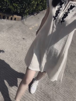 女人,别活得跟支烟似的,让人无聊时点,起你,抽完又弹飞你,记住,你要活得和,毒品一样,要么不能弃,要么惹不起!,#穿搭 #夏季穿搭 #不挑年龄不挑身材 #遮肉显瘦 #显瘦穿搭