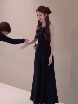 #通勤品质感 #白月光初恋裙