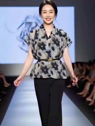 #时尚穿搭 #夏日通勤休闲穿搭 #我的日常穿搭合集 #女装