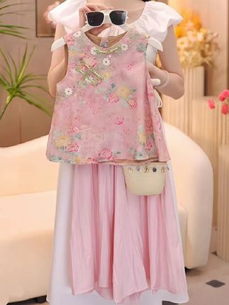 女童装汉服新中式两件套#高质量国风女装 #面料舒适透气 #穿的美美哒 #穿出自信穿出美丽 #青春活力