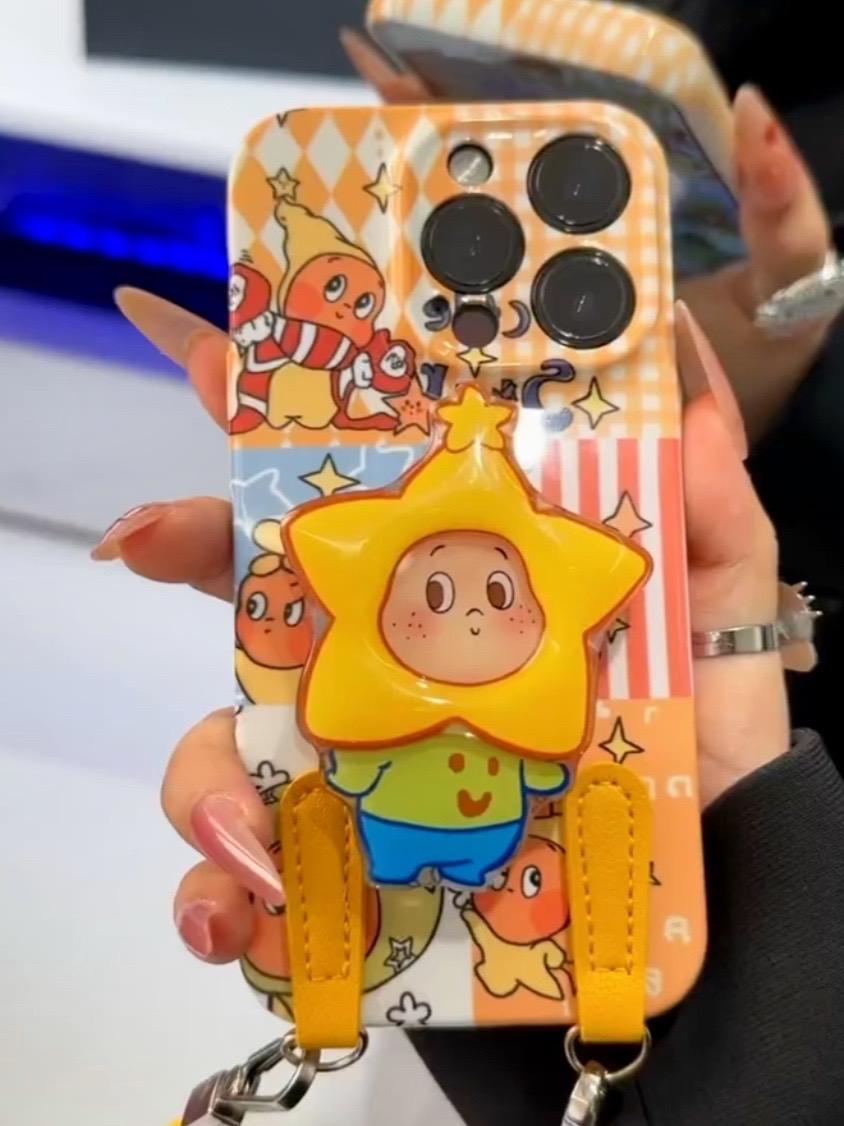 好朋友我们一个人一个!艾特你的好大哥安排!#手机壳 #今天长这样 #今天穿什么 #手机壳推荐