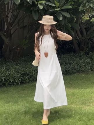 花苞白色无袖背心连衣裙小个子黑色通勤收腰显瘦 #裙子 #长裙 #连衣裙 #无袖连衣裙 #夏季穿搭