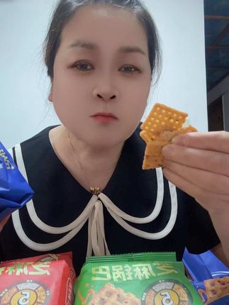 五粮芝麻锅巴 酥香脆 真材实料 营养美味 老少都爱吃 多种口味独立包装#好吃到停不下来