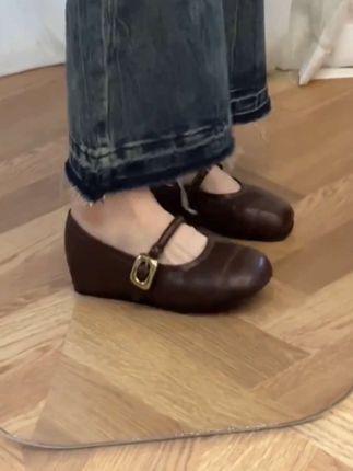 晚睡兰·4cm内增高尖头法式复古玛丽珍鞋女百搭平底单鞋小皮鞋#穿出高级感 #你鞋真好看