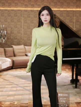 #春秋穿搭 #女人味 #打底衫 #时尚单品 #女神穿搭