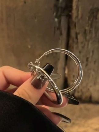 简约个性气质冷淡风#耳饰#耳环#耳圈#时尚饰品#时尚单品