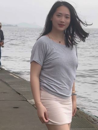 好大。。。的痘痘