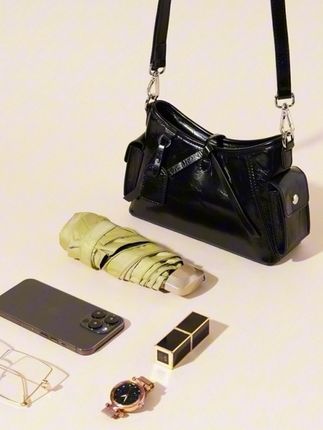 士辣妹机车:/ 风链条包#包包推荐 #奢侈品 #种草 #分享 #无人机