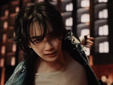 伟大的面庞建议横屏观看#尹净汉 #mama转场 #exo