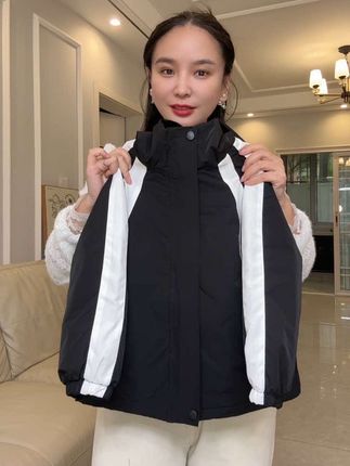 女童秋冬必备,简单大牌,超有穿搭感,巨高品质,不输大牌货!#女童穿搭 #秋冬新款 #穿搭 #高品质童装 #外套