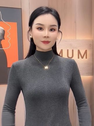 【爆款推荐】2025半高领显瘦内搭打底衫显身材洋气修身内搭长袖T恤#简约大气 #高级感穿搭 #修身显瘦 #面料柔软舒适保暖 #百搭打底神器