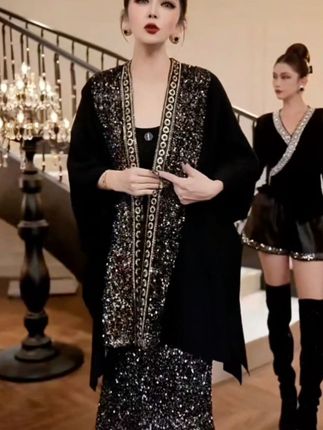 #秋冬穿搭实用主义 #【FUNANI】 轻奢法式高级感重工原创设计感 披肩 X2530607#后悔买晚了…… #气场全开 #秋冬穿搭 @抖加🔥上热门🔥dou+🔥热点宝 @灵儿好物 @小溪 @玲玲小号