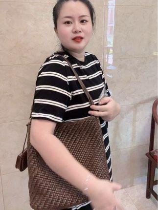 #编织斜挎包 #水桶包 #编织包 #百搭包包女