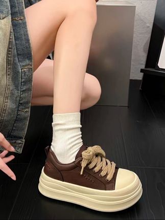 欧洲站厚底大头板鞋字母刺绣时尚休闲鞋爆款运动鞋松糕增高女鞋#板鞋 #松糕鞋 #休闲鞋 #脚宽脚胖都可以 #谁穿谁好看