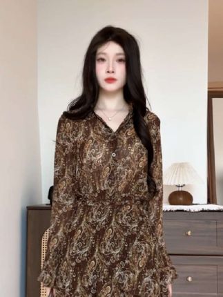 #好看的连衣裙 #气质这一块拿捏死死的 #洋气减龄